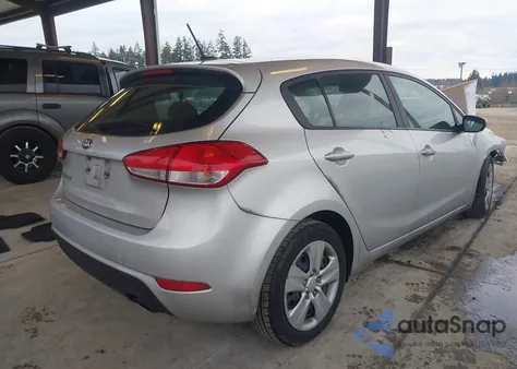 2016 Kia Forte Lx z USA, uszkodzony, nr VIN KNAFK5A82G5617819